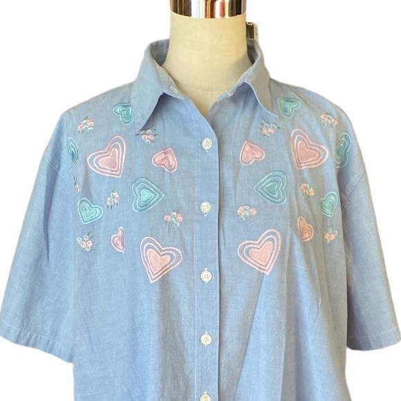 MYSTIC BLUES Women’s Shirt Embroidered Floral Flowers With Hearts - Picture 2 of 4